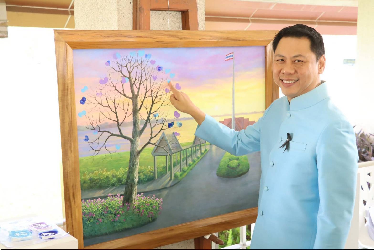 title - ศพส. จัดงาน “รักแห่งศิลป์ รักแห่งแผ่นดิน” เพื่อน้อมรำลึกในพระมหากรุณาธิคุณของสมเด็จพระนางเจ้าสิริกิติ์ พระบรมราชินีนาถ พระบรมราชชนนีพันปีหลวง ณ ศูนย์ส่งเสริมและพัฒนาอาชีพเสริมนอกภาคการเกษตร (ศูนย์ศิลปาชีพบางไทรฯ เดิม)